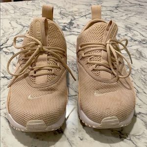 Nike Air Max Women’s Sneakers